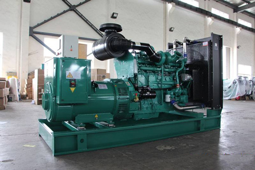 黄梅320kw康明斯柴油发电车出租组图片 黄梅320kw康明斯柴油发电车出租组图片